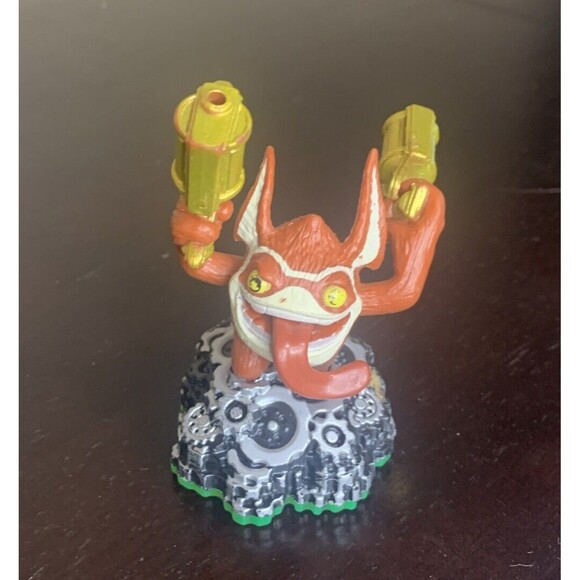 Skylanders Lot of 3 Figures - Trigger Happy, Cynder, Stealth Elf - Picture 5 of 7